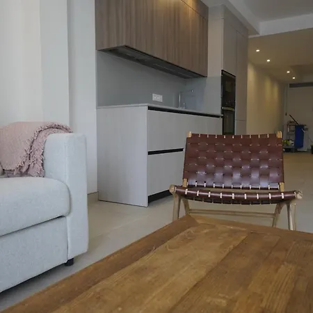 Apartman & Loft 2f Deluxe Edition *