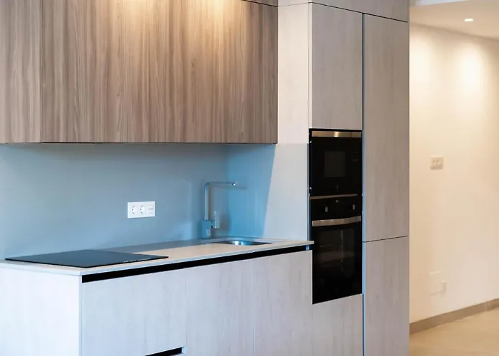 Apartman Rooms & Suites Loft 2F - Central Arrecife, Lanzarote - Free Parking *